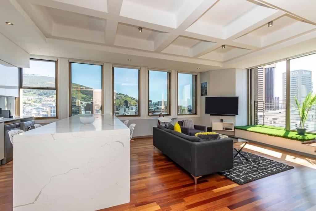 Executive Gem At Cartwrights Corner By Itc Hospitality With & Harbour Views Apartment *