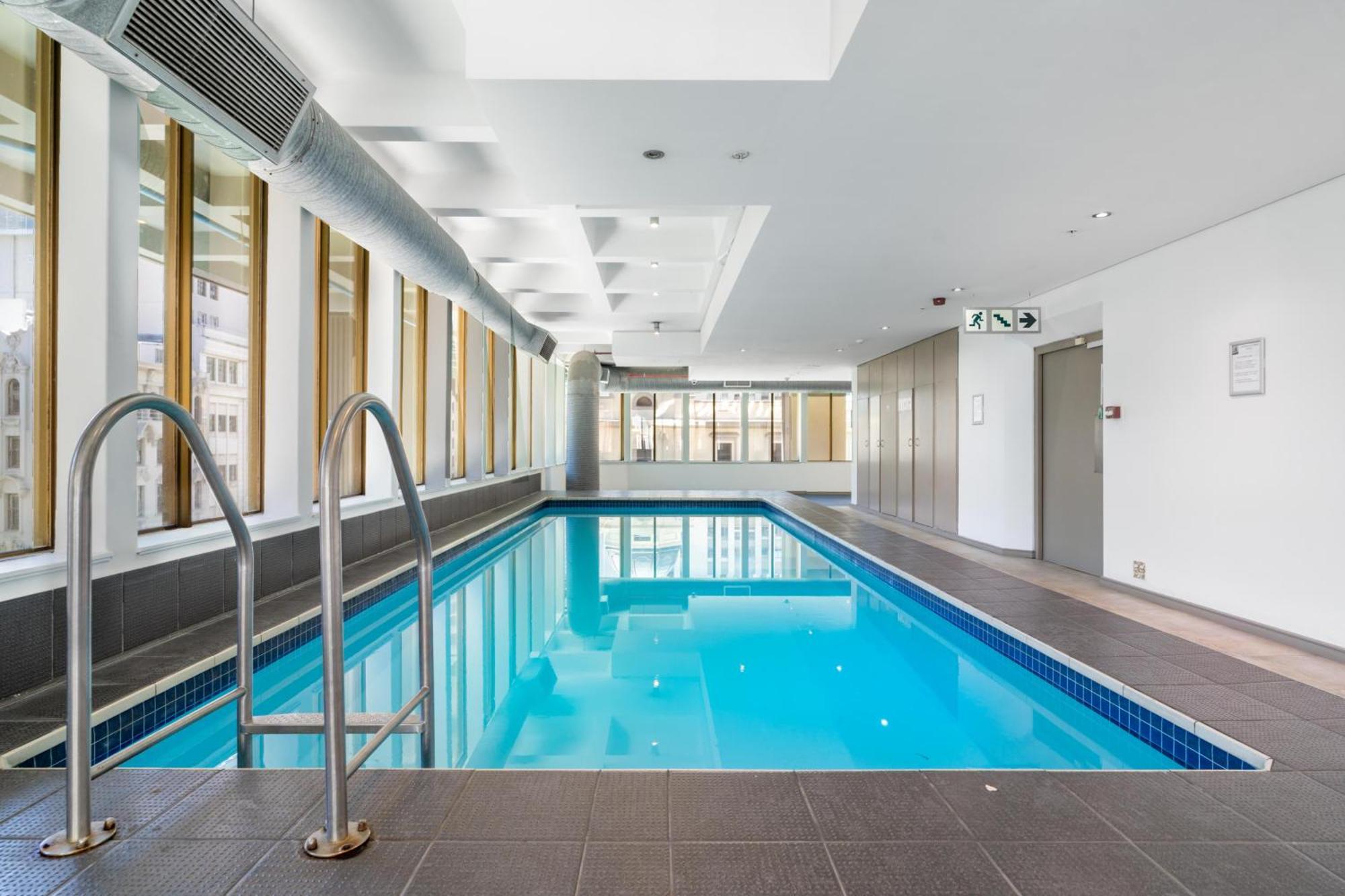 Executive Gem At Cartwrights Corner By Itc Hospitality With & Harbour Views Cape Town