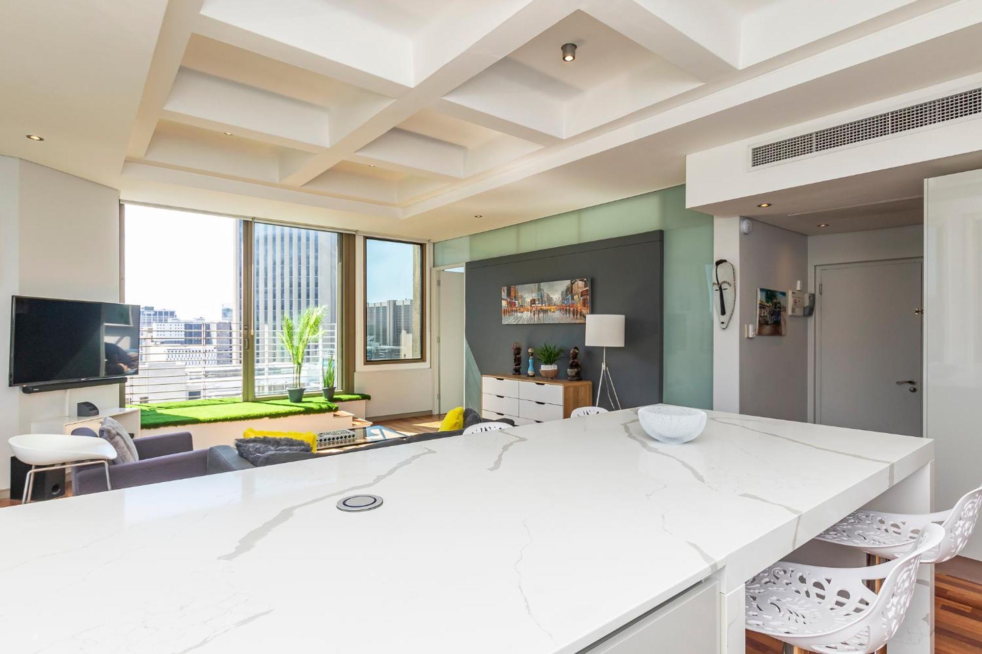 Executive Gem At Cartwrights Corner By Itc Hospitality With & Harbour Views Apartment